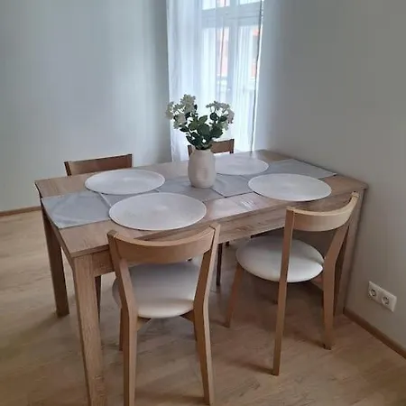 Cozy Near Bus Station Apartman Parnu